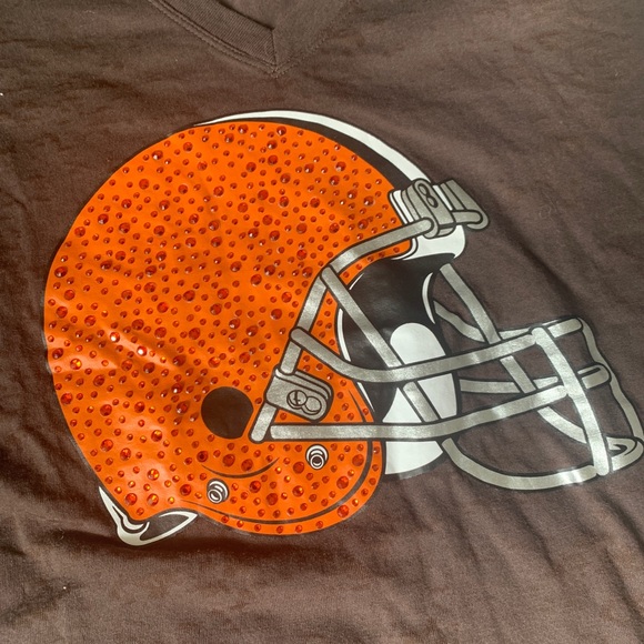 CLEVELAND BROWNS VS PINK TEE - Picture 2 of 6